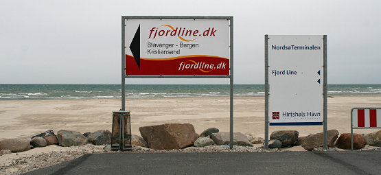 Straße zum Checkpoint