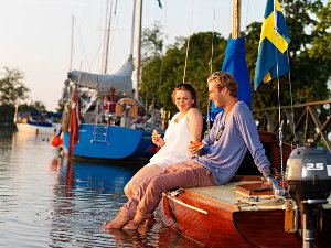 Freizeitboot auf dem Göta Kanal
