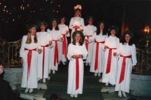 Lucia bringt Licht in die Herzen der Schweden image